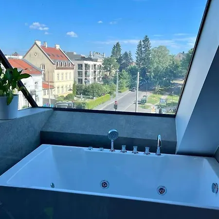 Apartment New, Unique, Sauna, Massage Bath, Balcony, Quiet