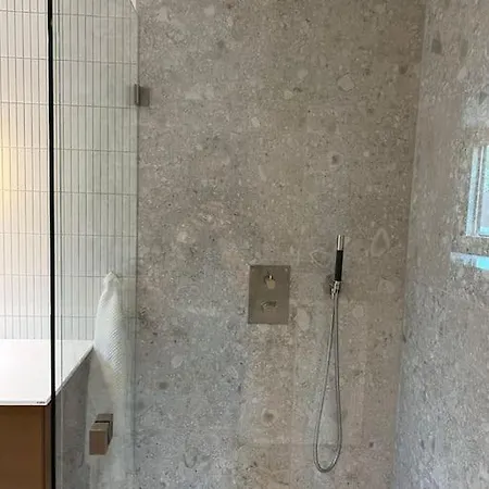 New, Unique, Sauna, Massage Bath, Balcony, Quiet Apartment Oslo